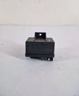 Jaguar S-Type Glow plug pre-heat relay 0281003018
