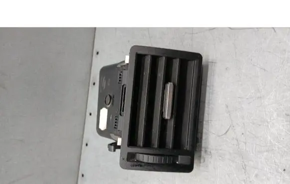 Ford Focus C-MAX Dashboard side air vent grill/cover trim 3M51-R018B09