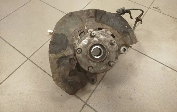 Lexus RX 330 - 350 - 400H Front wheel hub 