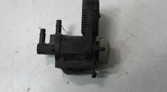Volkswagen Transporter - Caravelle T5 Vacuum valve 1J0906283C