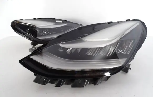 Tesla Model 3 Headlight/headlamp 1077375-00-C