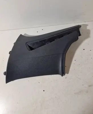 Volvo XC90 (D) pillar trim (bottom) A048601