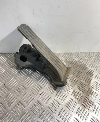 Volkswagen PASSAT B6 Accelerator throttle pedal 1K1721503L