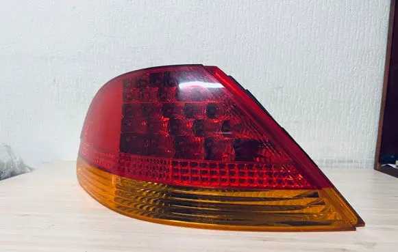 BMW 7 E65 E66 Rear/tail lights 8379687