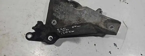 BMW 5 E60 E61 Engine mounting bracket 22116760309