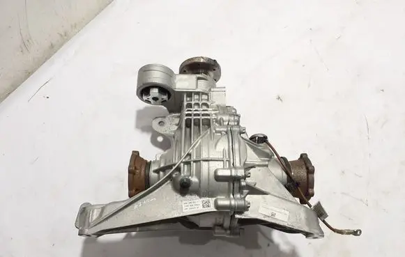 Audi A7 S7 4K8 Rear differential 09R500043C