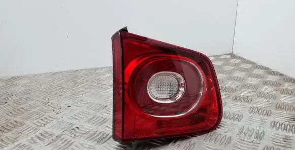 Volkswagen Tiguan Tailgate rear/tail lights 5N0945093C
