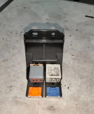 Audi A6 S6 C6 4F Fuse box set 4F1937503