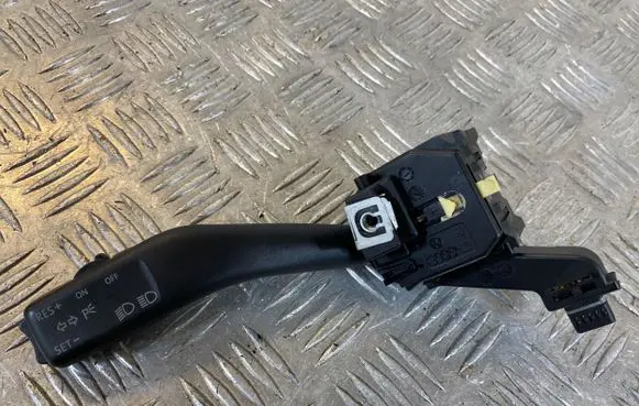 Skoda Octavia Mk2 (1Z) Indicator stalk 1K0953513A 01103501 10350161295028
