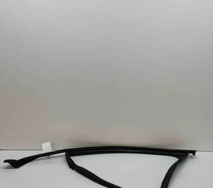 Audi A6 S6 C7 4G Front door glass trim molding 4G0837431B