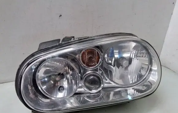 Volkswagen Golf IV Headlight/headlamp
