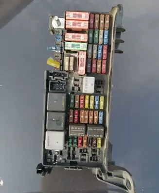 Mercedes-Benz ML W164 Fuse box set