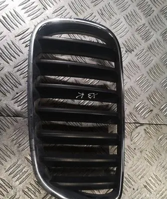 BMW X3 E83 Front bumper upper radiator grill 51113420087