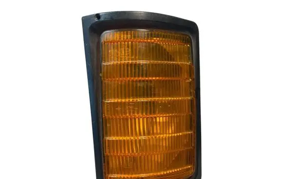 Mercedes-Benz 100 W631 Front indicator light