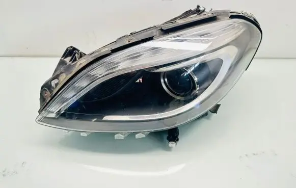 Mercedes-Benz B W246 W242 Headlight/headlamp A2468200761 LE10A6229 030127128100