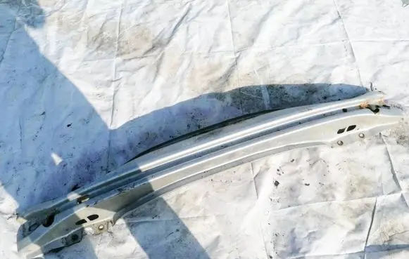 Volvo S80 Front bumper cross member