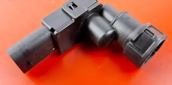 Volkswagen Golf VIII Fuel pressure sensor 5WA201733
