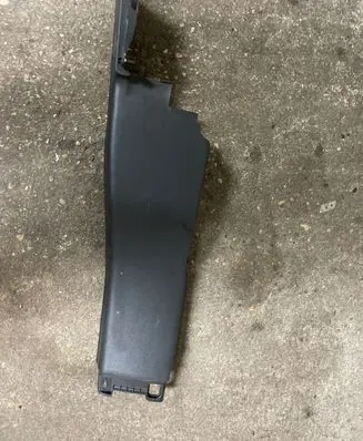 (B) pillar trim (bottom)