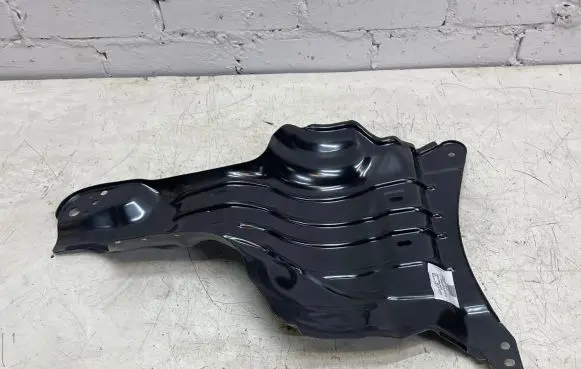 Audi A4 S4 B8 8K Fuel tank bottom protection 8K0201781E 0122814