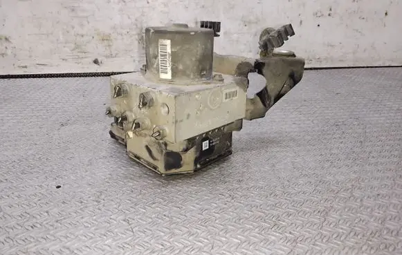 Ford Mondeo MK IV ABS Pump 8G912C405AB