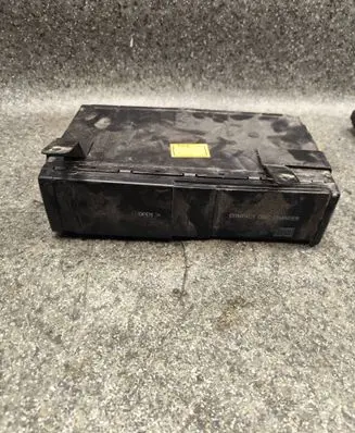 Volkswagen Sharan CD/DVD changer 1002743 18C835 95WW