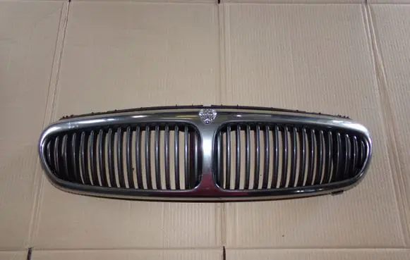 Jaguar X-Type Front grill
