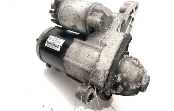 Dacia Sandero Starter motor 233000557R