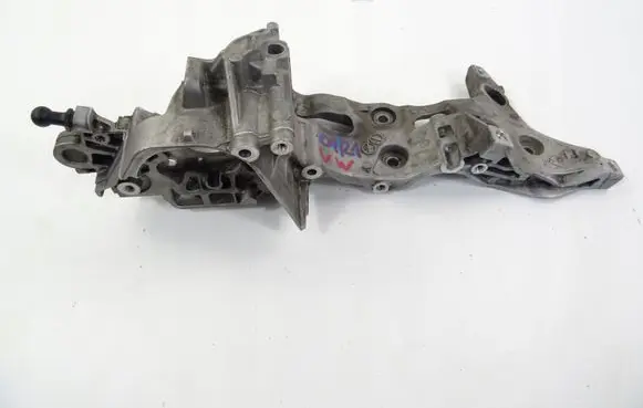 Volkswagen Golf VII Generator/alternator bracket 04L903143D