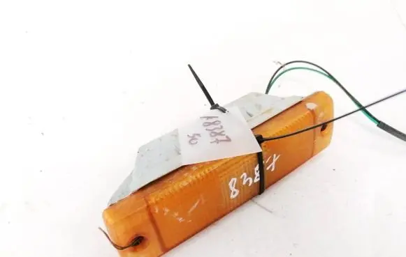 Volkswagen PASSAT B2 Front indicator light