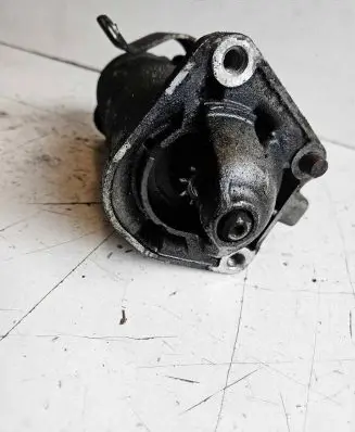 Volkswagen Touran I Starter motor 0001123016 02E911023H