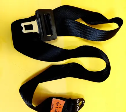 Alfa Romeo 156 Middle seatbelt (rear) 047004