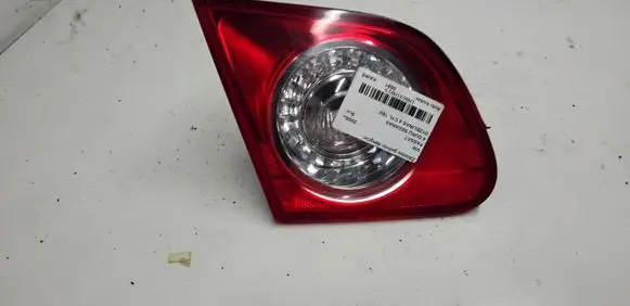 Volkswagen PASSAT B6 Tailgate rear/tail lights