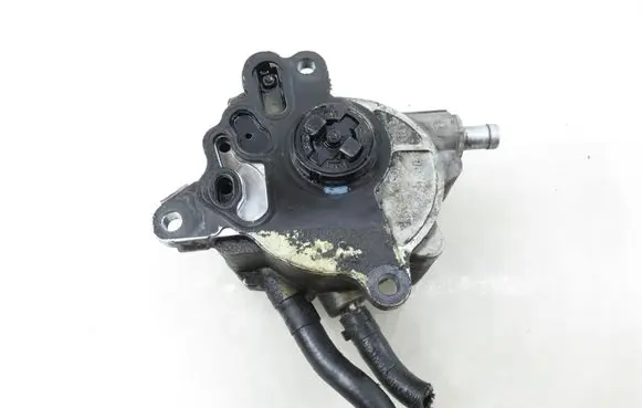 Volkswagen Touran I Vacuum pump 03G145209