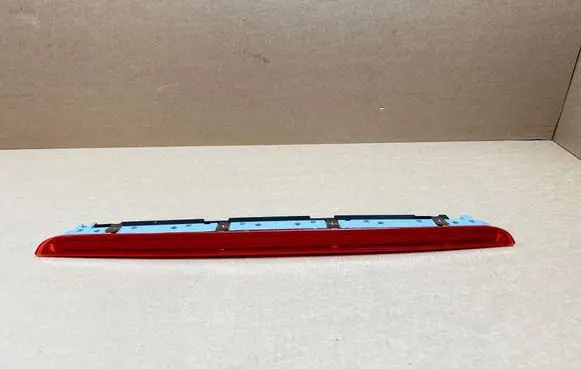 Volkswagen PASSAT B6 Third/center stoplight 1K6945097A