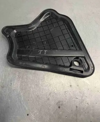 Audi TT TTS Mk2 Other front door trim element 8j0837916