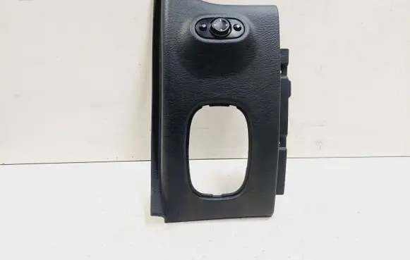 Chrysler PT Cruiser Dashboard side end trim SD09TRMAA 0415A
