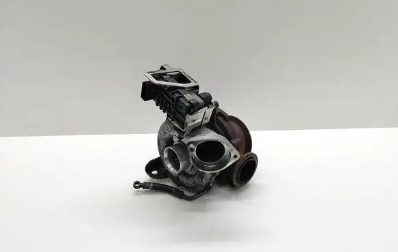 BMW 5 E60 E61 Turbo 758351 7583510005