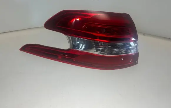 Peugeot 308 Rear/tail lights 9678093980 K688779