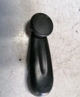 Toyota Yaris Rear door window winding handle 