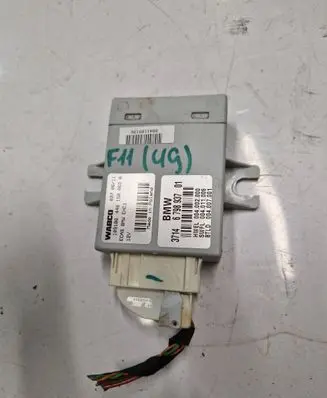BMW 5 F10 F11 Air suspension control unit module (rear) 6798937