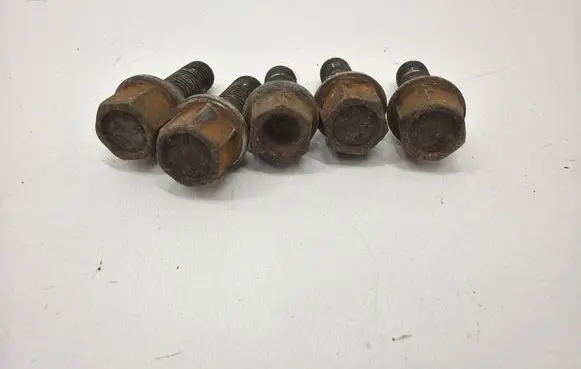 BMW 5 E60 E61 Nuts/bolts 
