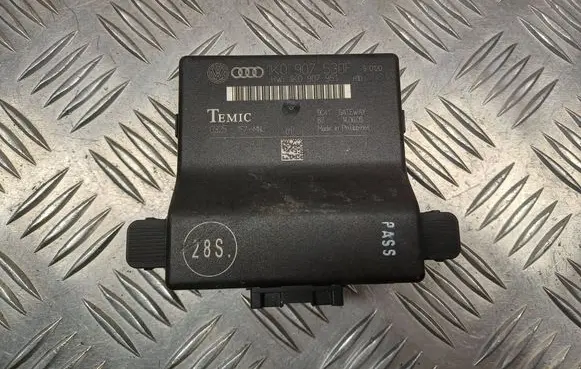 Skoda Octavia Mk2 (1Z) Gateway control module 1K0907530F 1K0907951