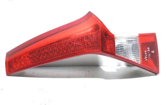 Volvo XC70 Tailgate rear/tail lights 30678546