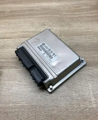 Audi A4 S4 B5 8D Engine control unit/module ECU 8D0907558B 0261204774