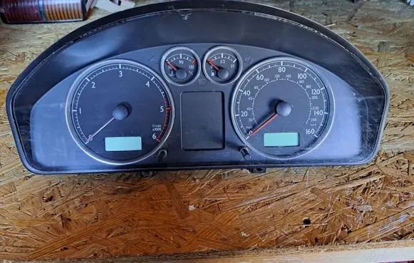 Ford Galaxy Speedometer (instrument cluster) 7M3920900F 110080030011