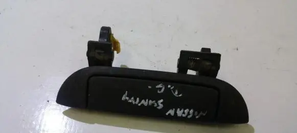 Nissan Sunny Front door exterior handle