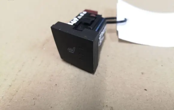 Opel Antara Seat heating switch 20785534 10023243