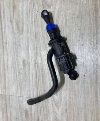 Nissan Juke II F16 Clutch slave cylinder 306100864R