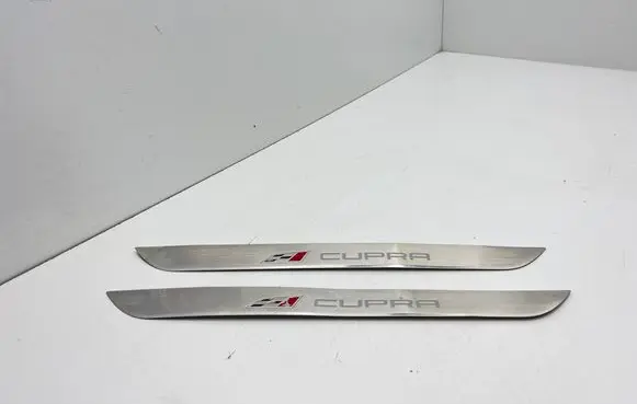 Seat Leon (5F) Door card panel trim set 