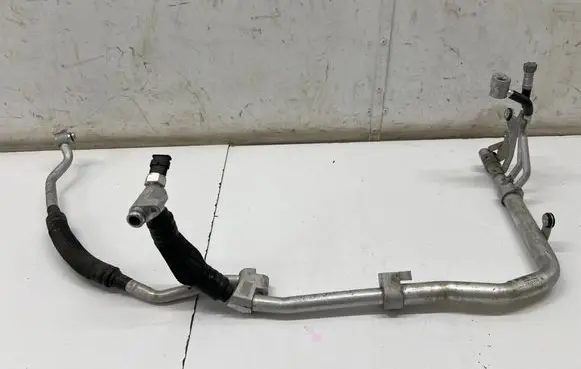 Porsche Taycan 9J1 Air conditioning (A/C) pipe/hose 9J1816112J